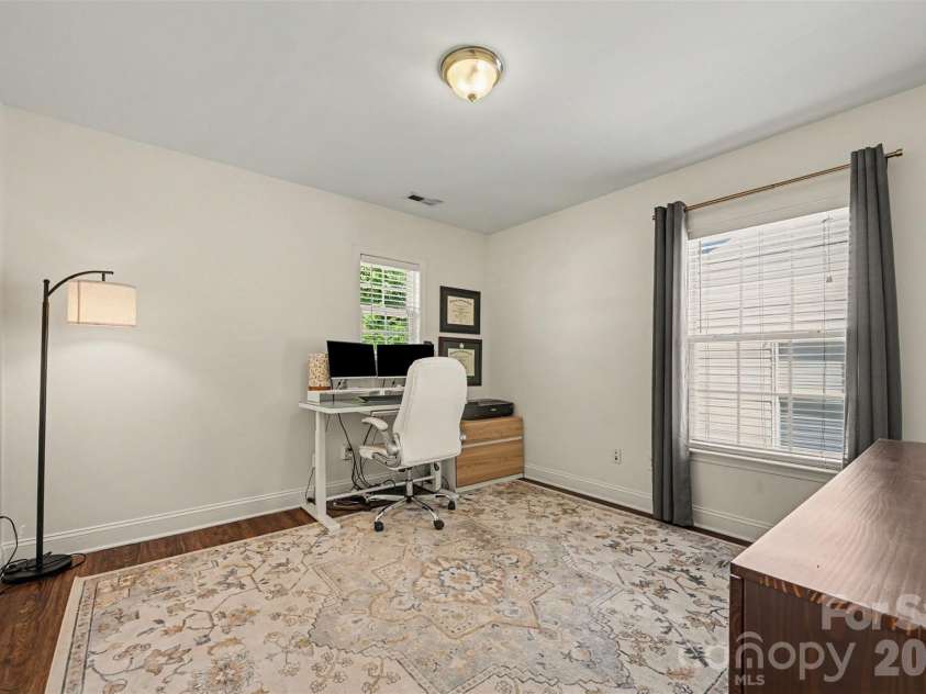 8915 Oransay Way, Charlotte, NC 28278.  MLS# CAR4393957, YatesRealty ID 32295. 