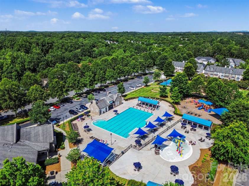 8915 Oransay Way, Charlotte, NC 28278.  MLS# CAR4393957, YatesRealty ID 32295. 