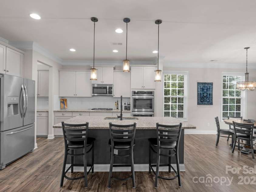 236 Robinwood Lane, Lake Wylie, SC 29710.  MLS# CAR4276831, YatesRealty ID 32296. Kitchen View from Family Room