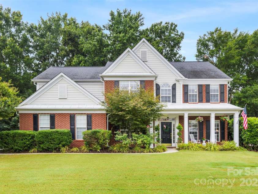 10928 Knight Castle Drive, Charlotte, NC 28277.  MLS# CAR4280525, YatesRealty ID 32297. 