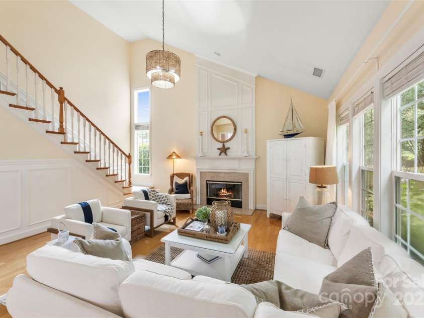 10928 Knight Castle Drive, Charlotte, NC 28277.  MLS# CAR4280525, YatesRealty ID 32297. 