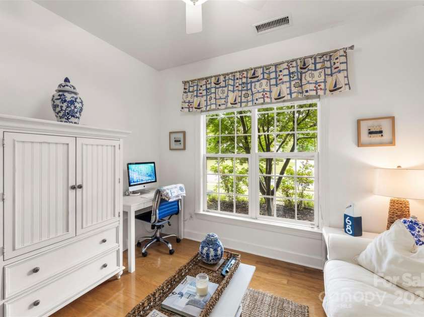 10928 Knight Castle Drive, Charlotte, NC 28277.  MLS# CAR4280525, YatesRealty ID 32297. 