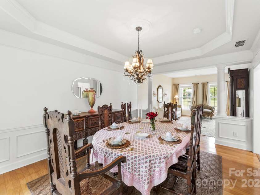 10928 Knight Castle Drive, Charlotte, NC 28277.  MLS# CAR4280525, YatesRealty ID 32297. 