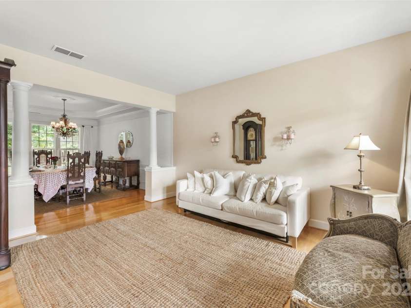 10928 Knight Castle Drive, Charlotte, NC 28277.  MLS# CAR4280525, YatesRealty ID 32297. 