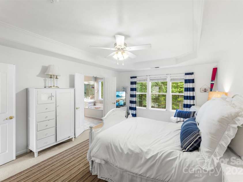 10928 Knight Castle Drive, Charlotte, NC 28277.  MLS# CAR4280525, YatesRealty ID 32297. 