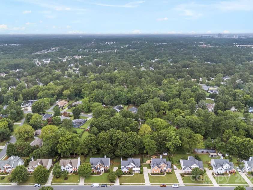 10928 Knight Castle Drive, Charlotte, NC 28277.  MLS# CAR4280525, YatesRealty ID 32297. 