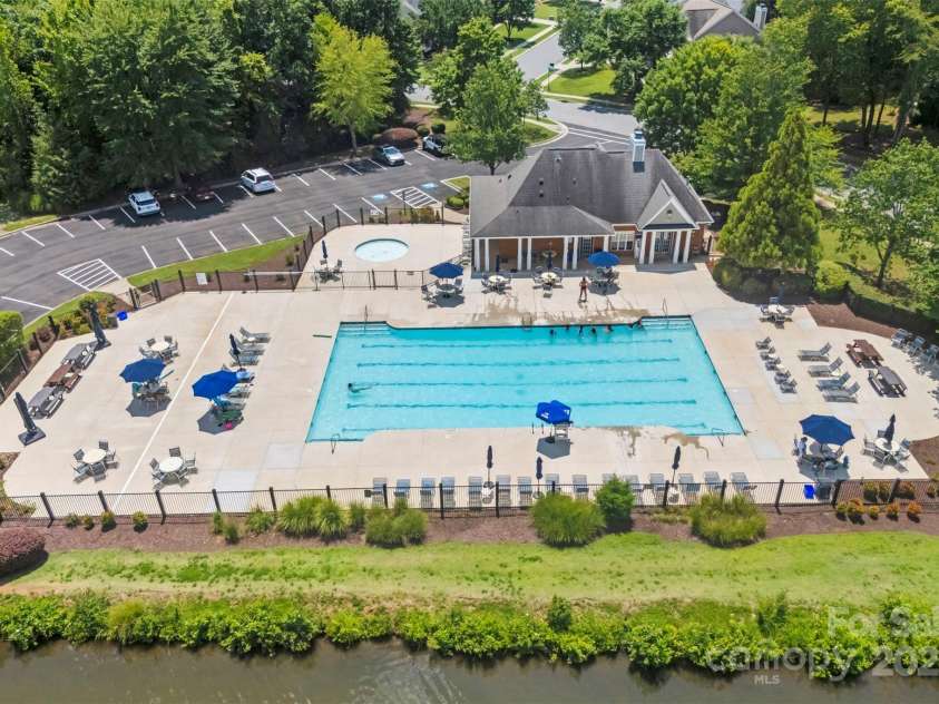 10928 Knight Castle Drive, Charlotte, NC 28277.  MLS# CAR4280525, YatesRealty ID 32297. 