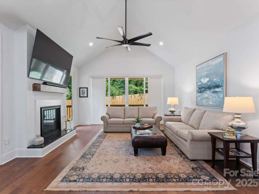 7815 Red Oaks Trail, Waxhaw, NC 28173.  MLS# CAR4283641, YatesRealty ID 32298. 