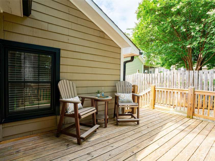 1921 Cumberland Avenue, Charlotte, NC 28203.  MLS# CAR4387998, YatesRealty ID 32299. Additional deck space for entertaining