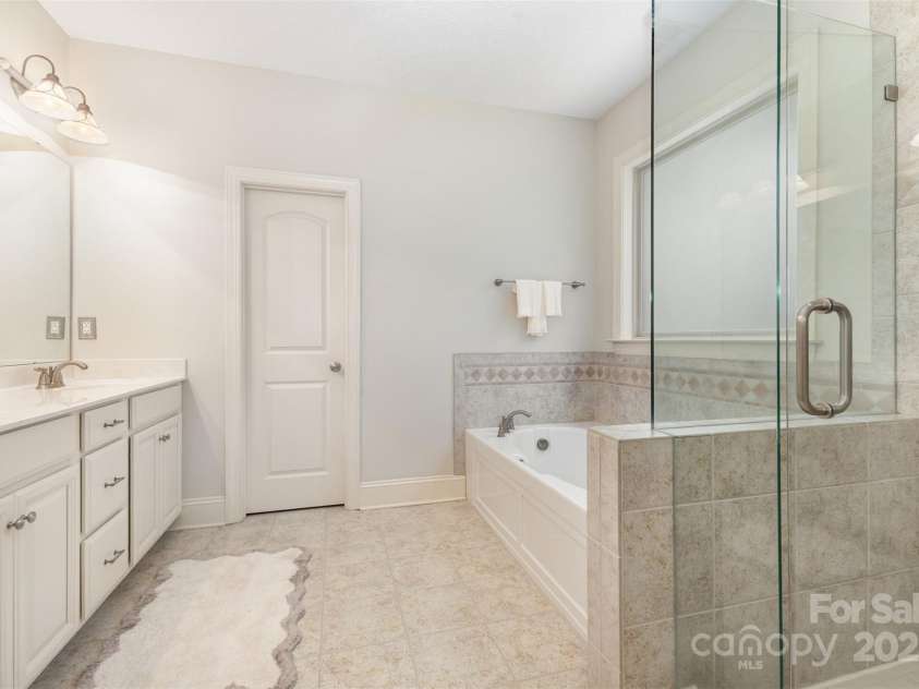 689 Presbyterian Road, Mooresville, NC 28115.  MLS# CAR4284920, YatesRealty ID 32299. 