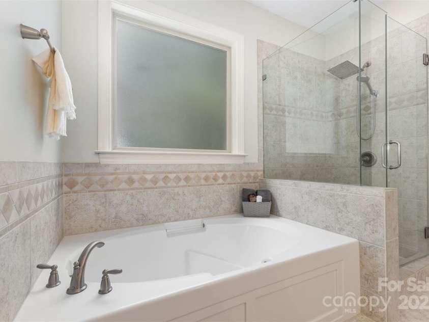 689 Presbyterian Road, Mooresville, NC 28115.  MLS# CAR4284920, YatesRealty ID 32299. 