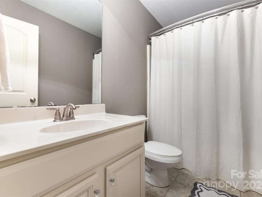 689 Presbyterian Road, Mooresville, NC 28115.  MLS# CAR4284920, YatesRealty ID 32299. 