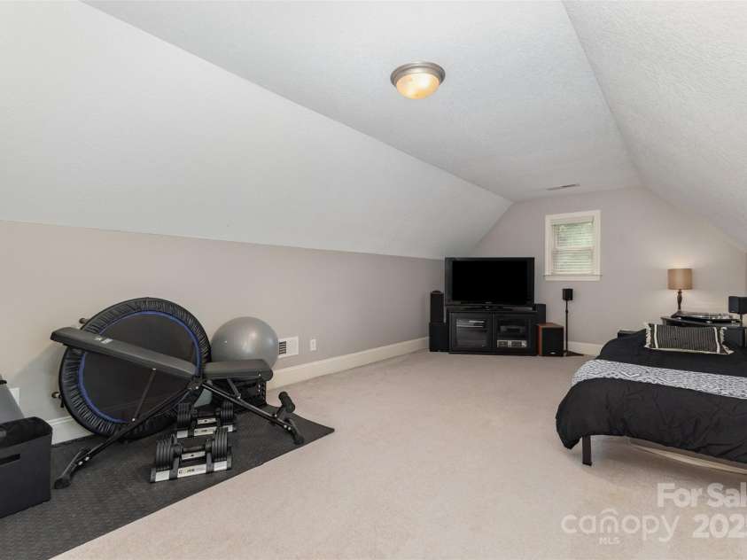 689 Presbyterian Road, Mooresville, NC 28115.  MLS# CAR4284920, YatesRealty ID 32299. 