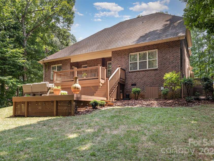 689 Presbyterian Road, Mooresville, NC 28115.  MLS# CAR4284920, YatesRealty ID 32299. 