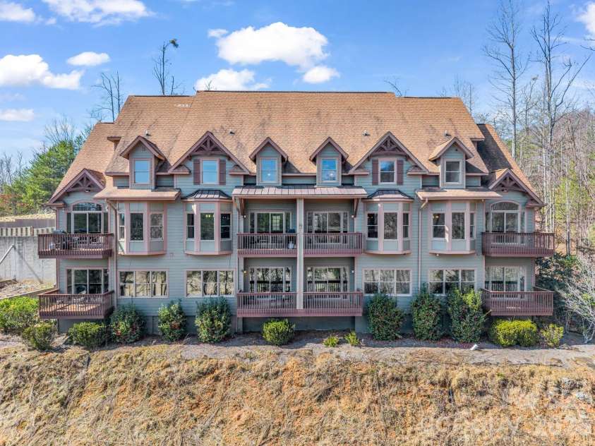 268 Wambli Pass, Lake Lure, NC 28746.  MLS# CAR4352946, YatesRealty ID 3230. 