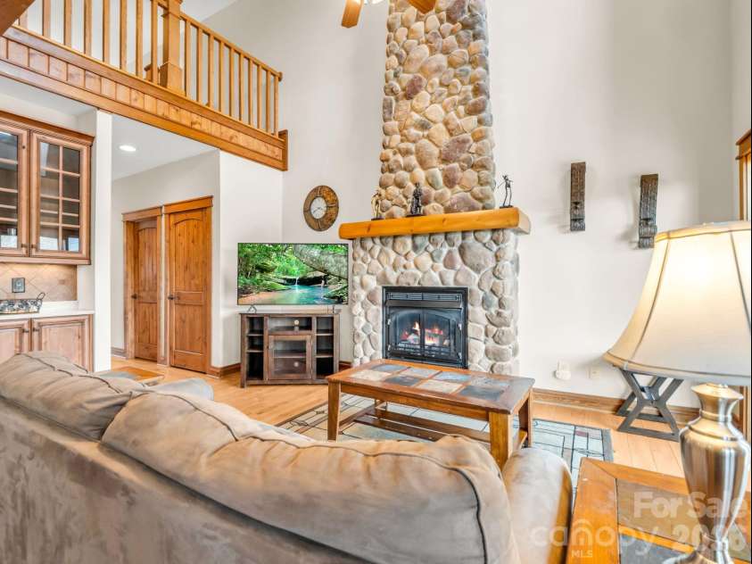 268 Wambli Pass, Lake Lure, NC 28746.  MLS# CAR4352946, YatesRealty ID 3230. 