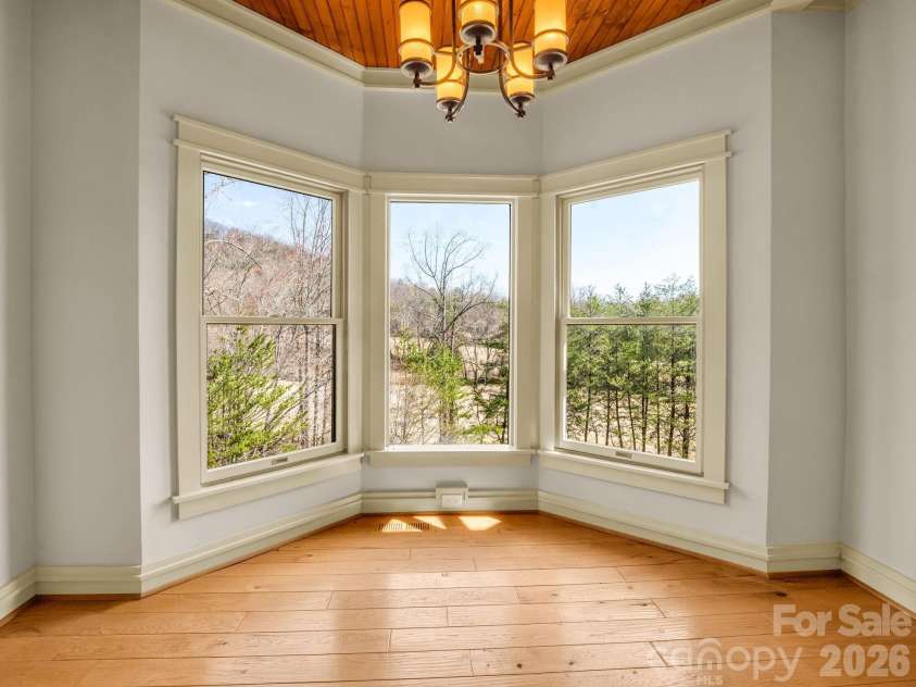 268 Wambli Pass, Lake Lure, NC 28746.  MLS# CAR4352946, YatesRealty ID 3230. 