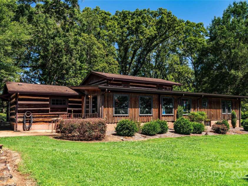 3651 Nc 10 Highway, Newton, NC 28658.  MLS# CAR4290663, YatesRealty ID 3230. 