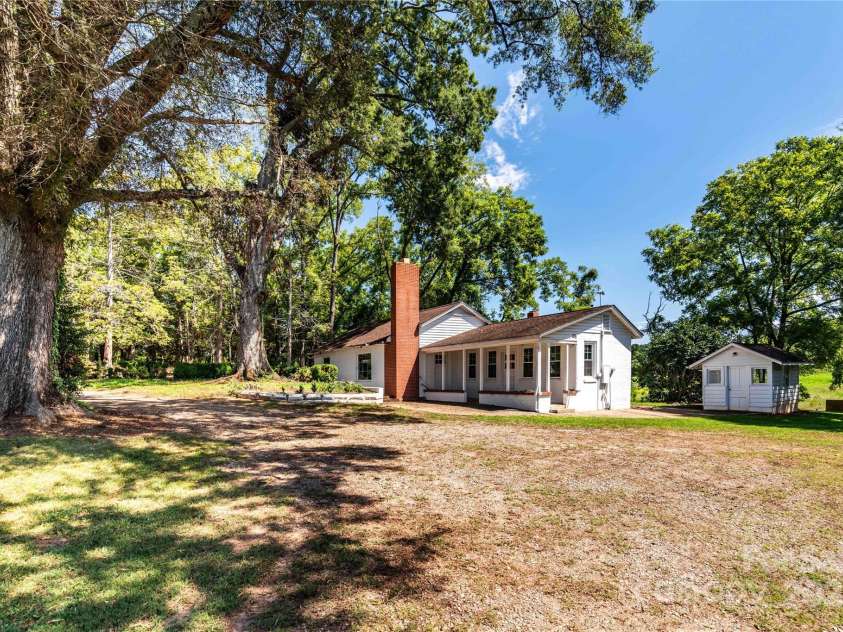 3651 Nc 10 Highway, Newton, NC 28658.  MLS# CAR4290663, YatesRealty ID 3230. 