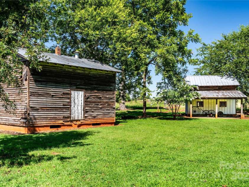 3651 Nc 10 Highway, Newton, NC 28658.  MLS# CAR4290663, YatesRealty ID 3230. 