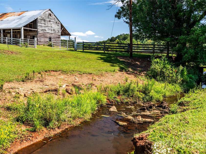 3651 Nc 10 Highway, Newton, NC 28658.  MLS# CAR4290663, YatesRealty ID 3230. 