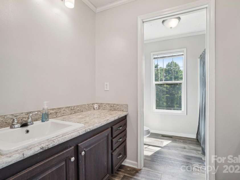 213 Big Oak Road, Hendersonville, NC 28792.  MLS# CAR4285949, YatesRealty ID 32300. 