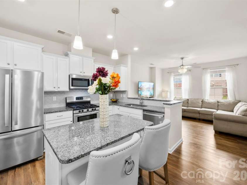 5379 Orchid Bloom Drive, Fort Mill, SC 29707.  MLS# CAR4387301, YatesRealty ID 32301. 