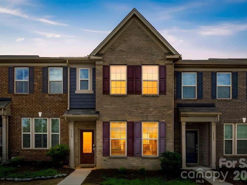 5379 Orchid Bloom Drive, Fort Mill, SC 29707.  MLS# CAR4387301, YatesRealty ID 32301. 