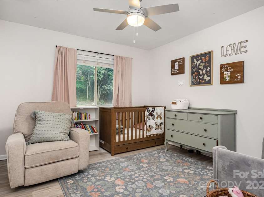 1047 Sardis Cove Drive, Charlotte, NC 28270.  MLS# CAR4287374, YatesRealty ID 32303. 