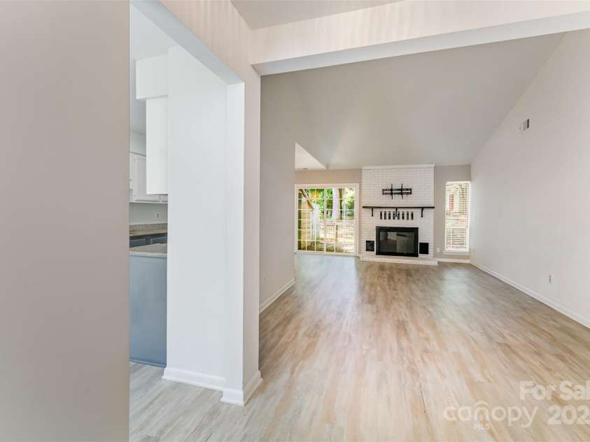 1047 Sardis Cove Drive, Charlotte, NC 28270.  MLS# CAR4287374, YatesRealty ID 32303. 