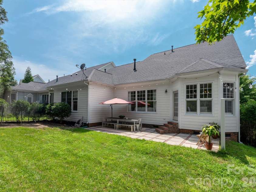 869 Stratford Run Drive, Fort Mill, SC 29708.  MLS# CAR4364217, YatesRealty ID 32304. More backyard views