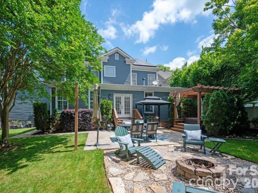 189 Mills Lane, Fort Mill, SC 29708.  MLS# CAR4365373, YatesRealty ID 32305. Private, level, fenced yard