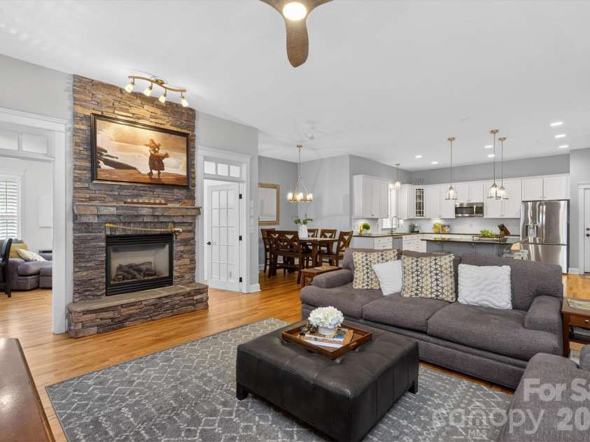 189 Mills Lane, Fort Mill, SC 29708.  MLS# CAR4365373, YatesRealty ID 32305. Stunning stone fireplace