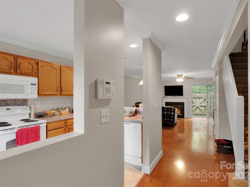 3604 Huyton Court, Charlotte, NC 28215.  MLS# CAR4290422, YatesRealty ID 32306. 