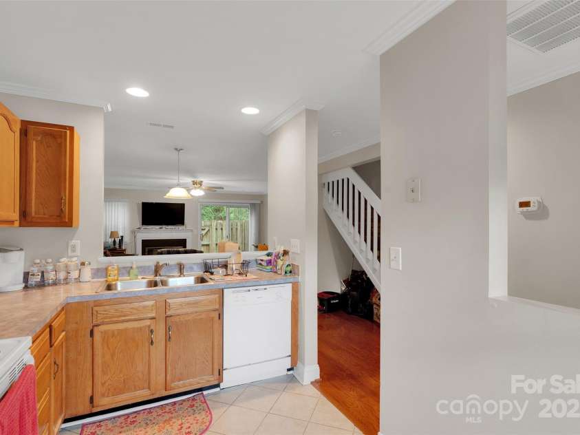 3604 Huyton Court, Charlotte, NC 28215.  MLS# CAR4290422, YatesRealty ID 32306. 