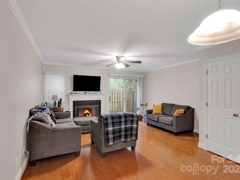 3604 Huyton Court, Charlotte, NC 28215.  MLS# CAR4290422, YatesRealty ID 32306. 