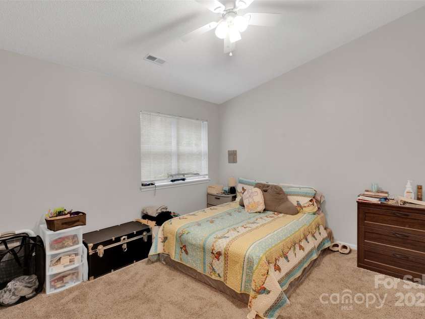 3604 Huyton Court, Charlotte, NC 28215.  MLS# CAR4290422, YatesRealty ID 32306. 