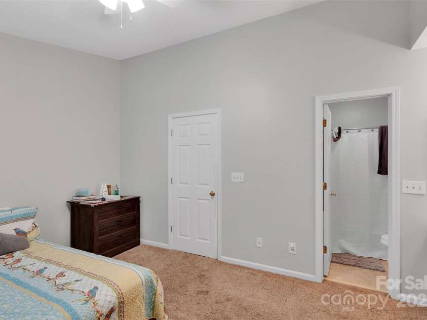 3604 Huyton Court, Charlotte, NC 28215.  MLS# CAR4290422, YatesRealty ID 32306. 