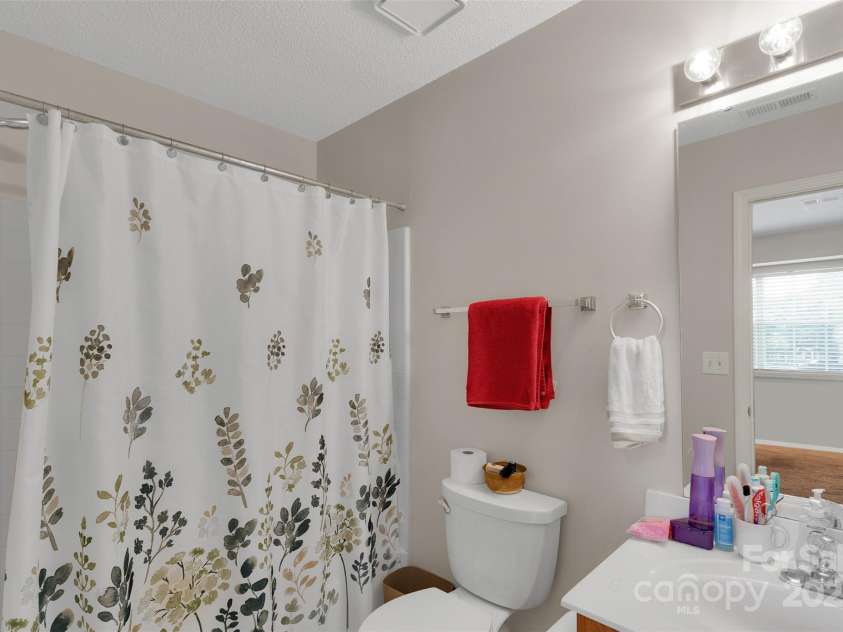 3604 Huyton Court, Charlotte, NC 28215.  MLS# CAR4290422, YatesRealty ID 32306. 