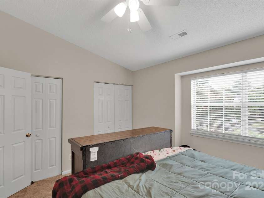 3604 Huyton Court, Charlotte, NC 28215.  MLS# CAR4290422, YatesRealty ID 32306. 