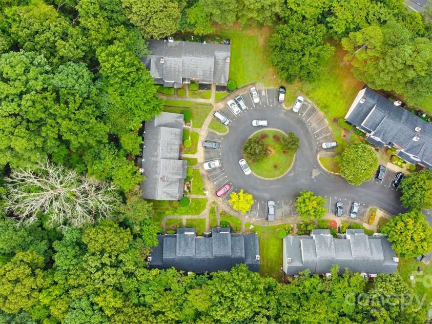 3604 Huyton Court, Charlotte, NC 28215.  MLS# CAR4290422, YatesRealty ID 32306. 