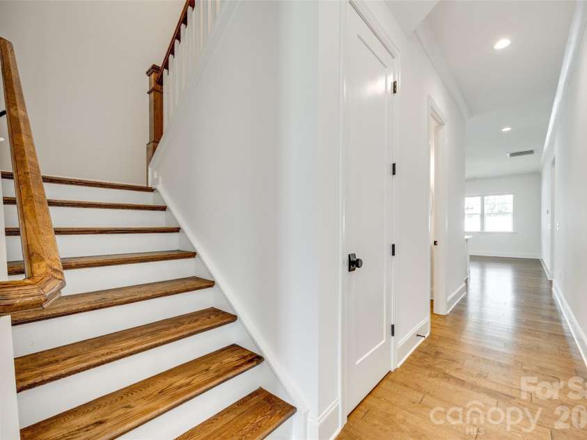 13702 Tranquil Day Drive, Matthews, NC 28105.  MLS# CAR4387732, YatesRealty ID 32307. 