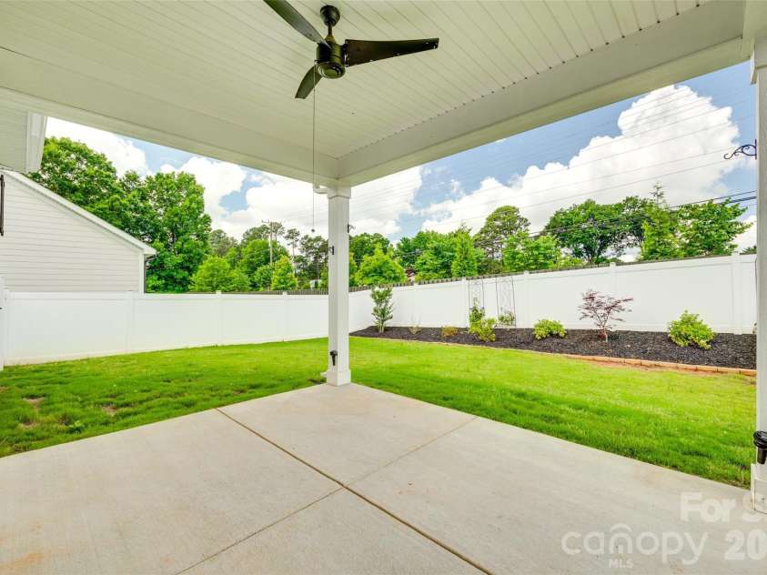13702 Tranquil Day Drive, Matthews, NC 28105.  MLS# CAR4387732, YatesRealty ID 32307. 
