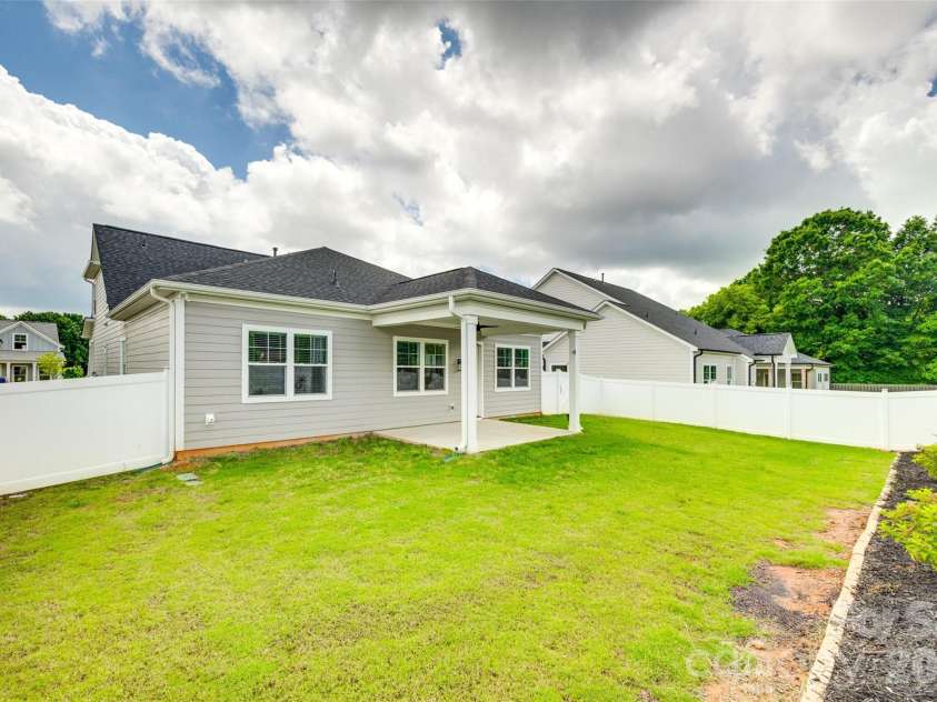 13702 Tranquil Day Drive, Matthews, NC 28105.  MLS# CAR4387732, YatesRealty ID 32307. 