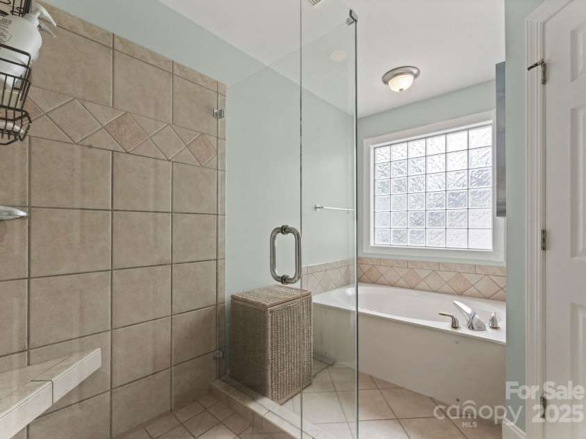 1533 Ideal Way, Charlotte, NC 28203.  MLS# CAR4288436, YatesRealty ID 32307. 