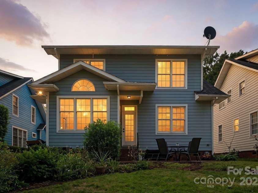 1533 Ideal Way, Charlotte, NC 28203.  MLS# CAR4288436, YatesRealty ID 32307. 