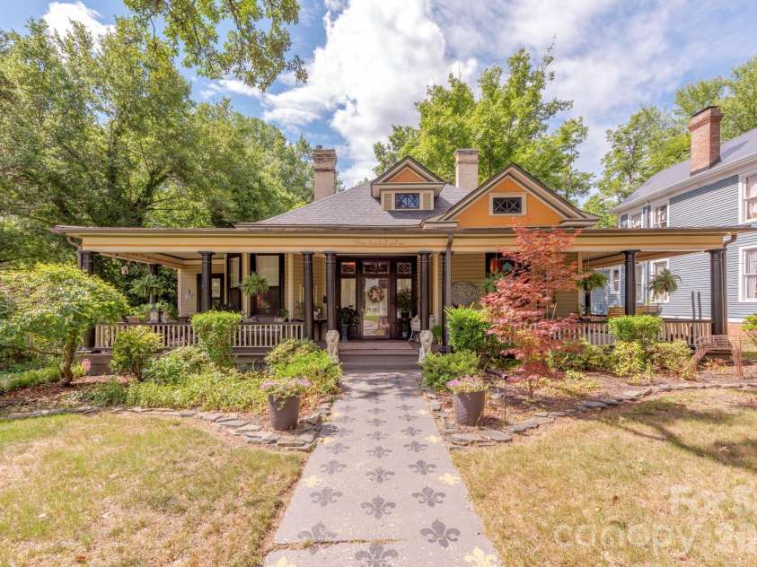 306 Houston Street, Monroe, NC 28112.  MLS# CAR4394071, YatesRealty ID 32308. 