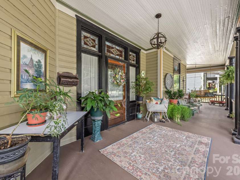 306 Houston Street, Monroe, NC 28112.  MLS# CAR4394071, YatesRealty ID 32308. 