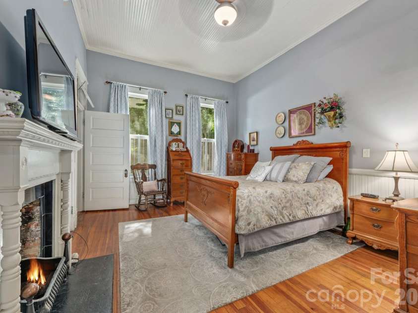 306 Houston Street, Monroe, NC 28112.  MLS# CAR4394071, YatesRealty ID 32308. 