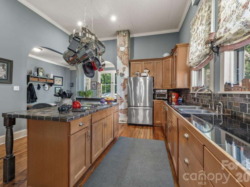 306 Houston Street, Monroe, NC 28112.  MLS# CAR4394071, YatesRealty ID 32308. 